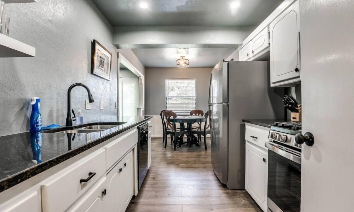 South Oklahoma City House | Stunning 3-Bedroom Veteran-Owned Home in Quiet OKC