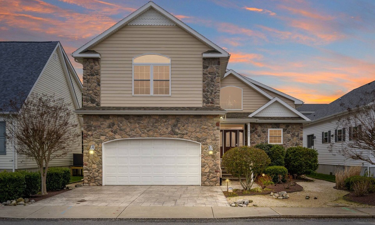 Caine Woods House | Stunning 5 bedroom home by Seaside Vacations & Sales