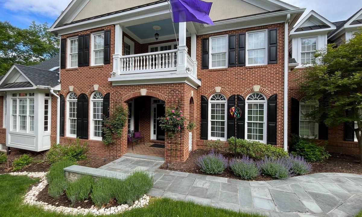 Lowes Island House | Stunning House on the 5th Fairway of Trump National Golf Course