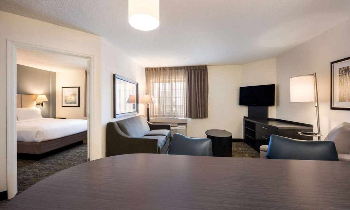 West Des Moines Hotel | Stylish and Affordable Stay in West Des Moines! 3 Modern Units, Full Kitchen!