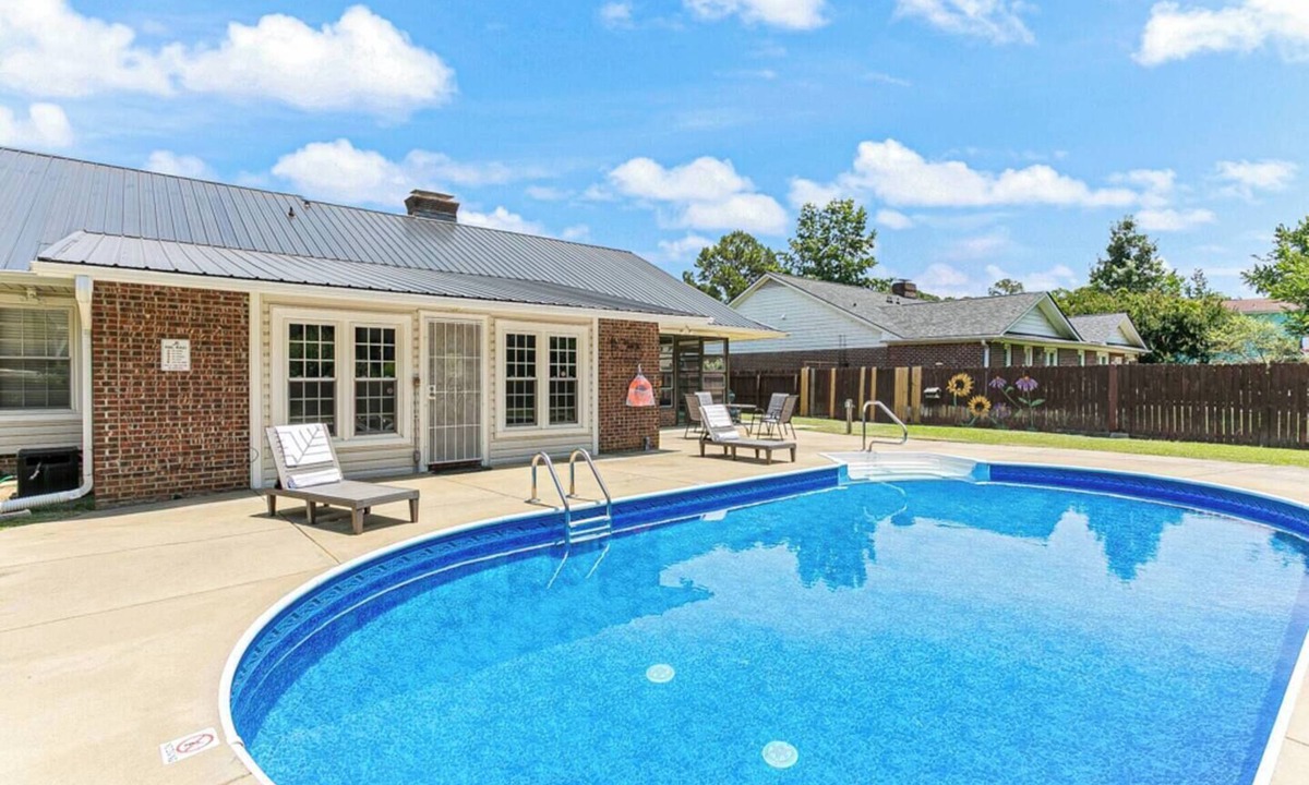 Terry Sanford House | Sugar Cane Ranch: Private Pool, Yard & Near Bragg