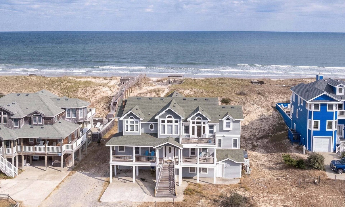 Carova Beach House | Sun King II - 4x4 Carova Beach, Oceanfront, Ocean View, Elevator, Pool, Hot Tub, Pets Ok