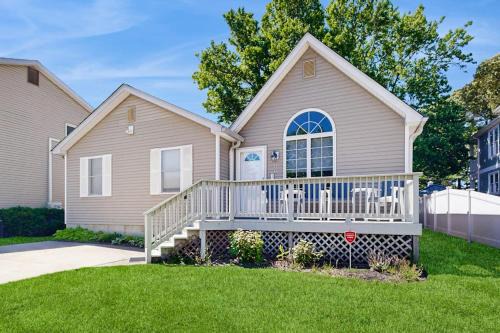 Caine Woods House | Sunny Day