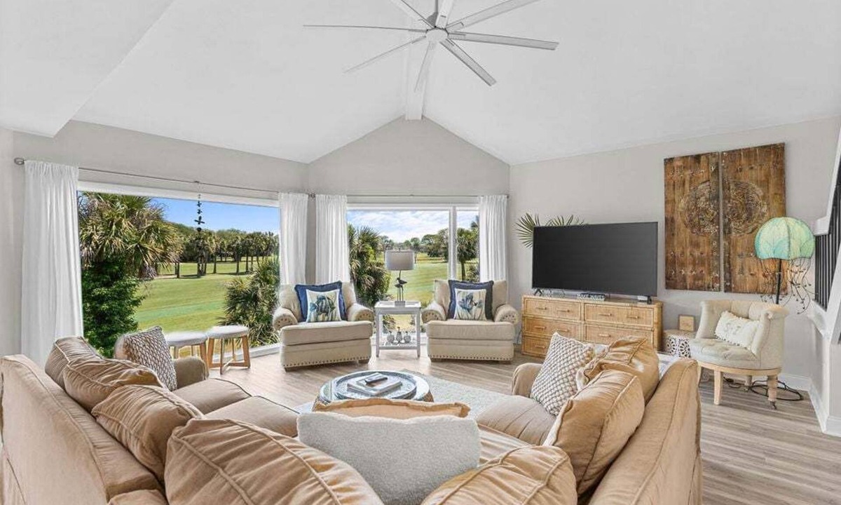 Seabrook Island Villa | Sunny Spinnaker Close to Beach and Club! Amenity access included!