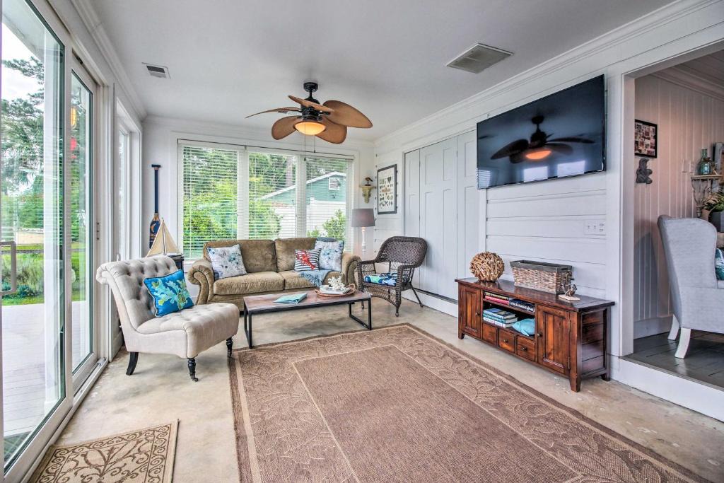 Dale House | Sunset Cottage on Paukie Island with Private Dock!