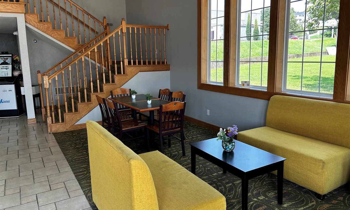 Mound City Hotel | Super 8 by Wyndham Mound City