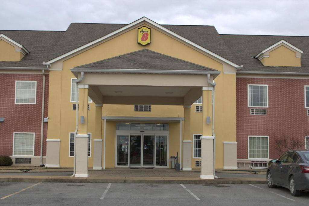 Rainsville Hotel | Super 8 by Wyndham Rainsville