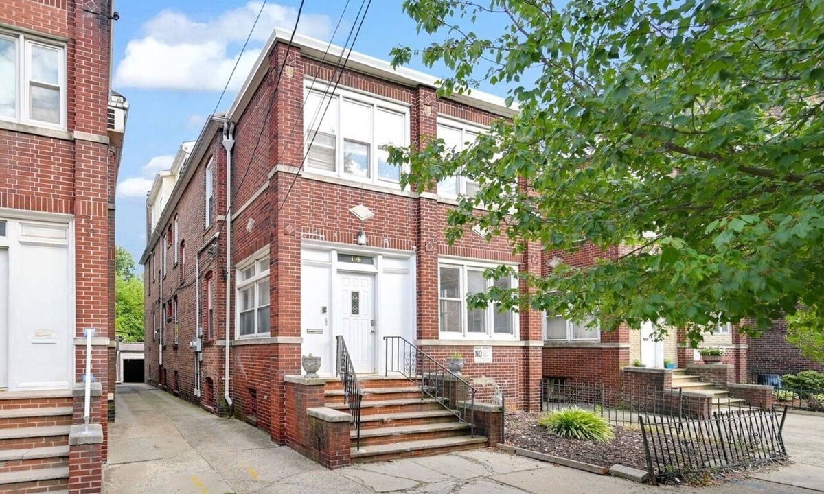 McGinley Square Apartment | Superb 5-bedroom apartment with AC in vibrant Jersey City