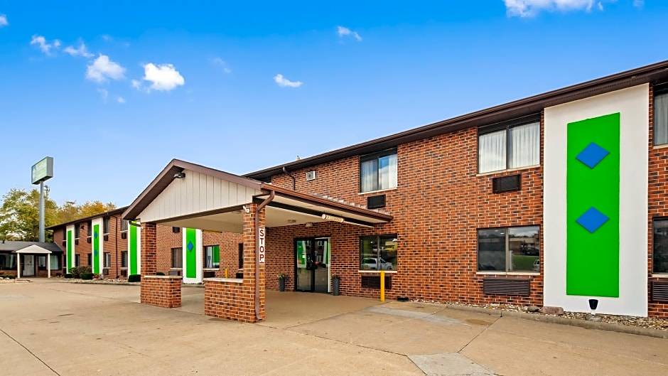 Cedar Rapids - Iowa City Hotel | SureStay Hotel by Best Western Cedar Rapids