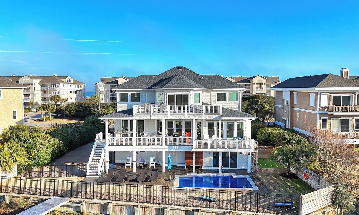 Shell Island House | Sweet Shirl. A Spacious Sound Front Home with Private Pool!