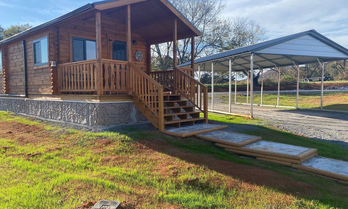 Scottsboro Cabin | SWIMBAIT CABIN
