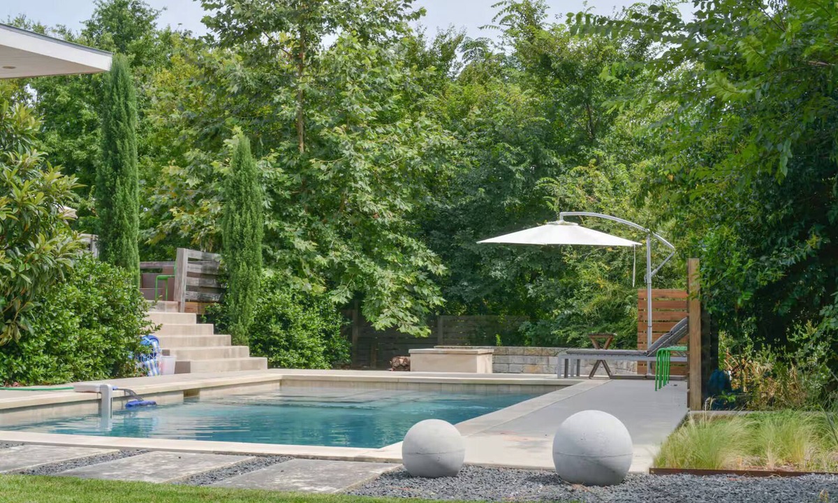 University Hills House | Swimming pool + Spacious Modern Home + Easy Downtown Access = Awesome!