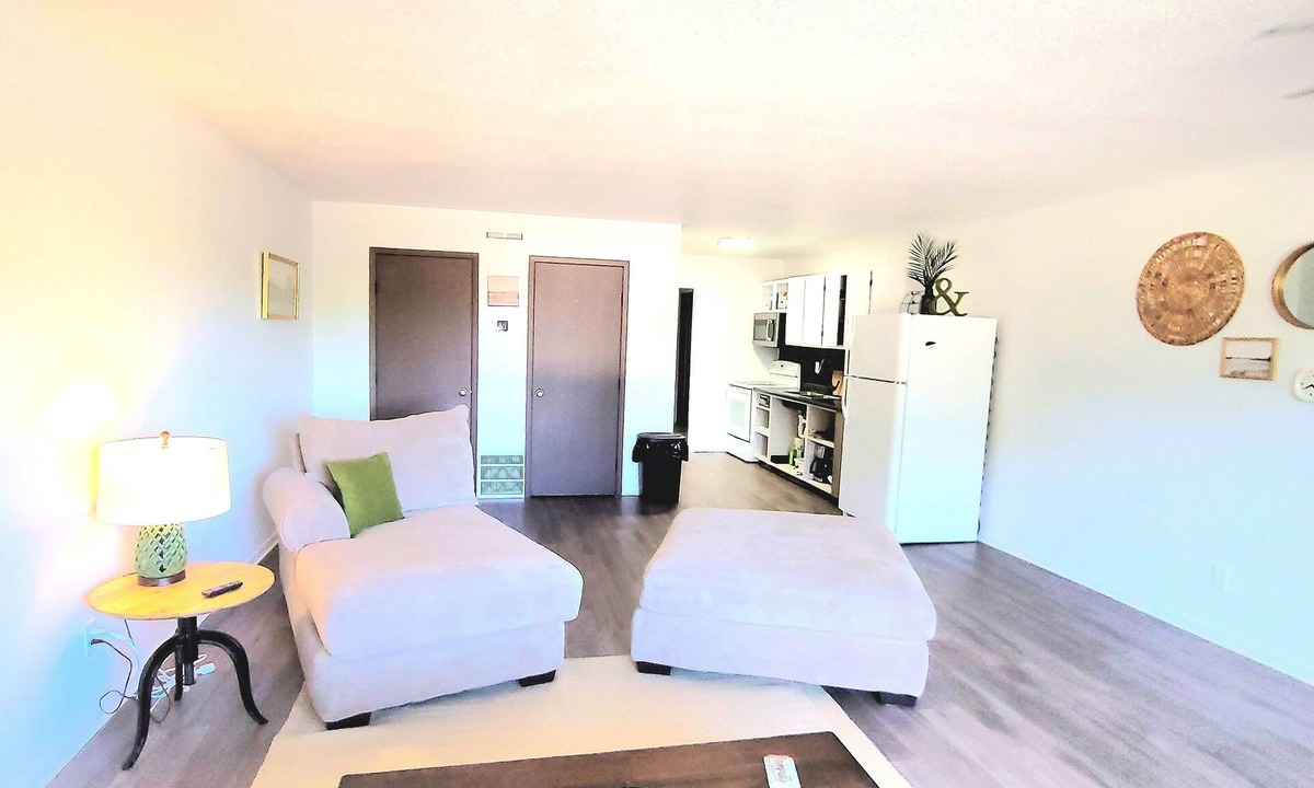 Estherville Apartment | Terrific Apartment in Estherville-Steps to 2nd Floor