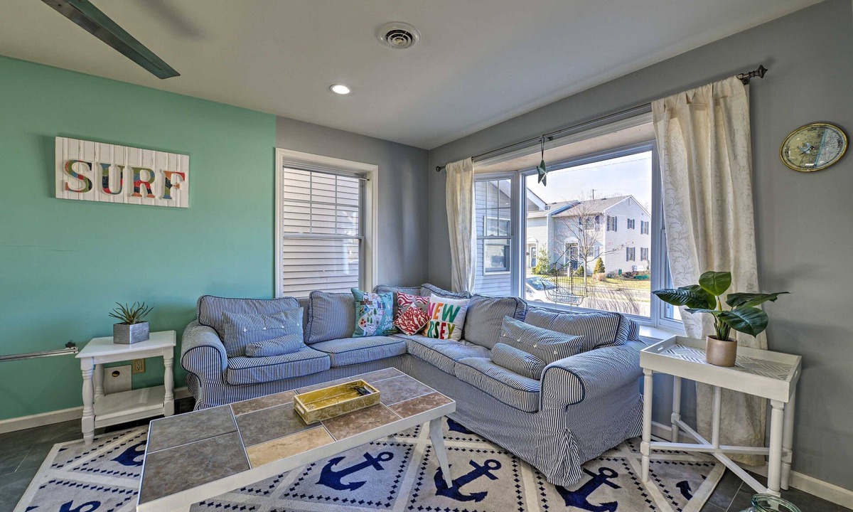 Lake Como House | ‘The 1818’ - Quick walk to 20th Ave Beach!