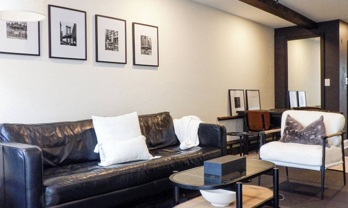 Randall Manor Condo | The B&W – New York