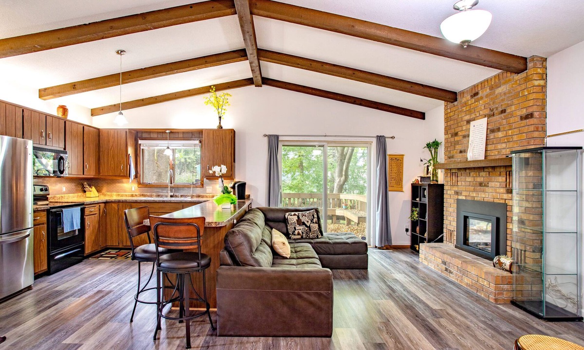 Rochester House | The BEST Stay in Town: See Pictures to Believe