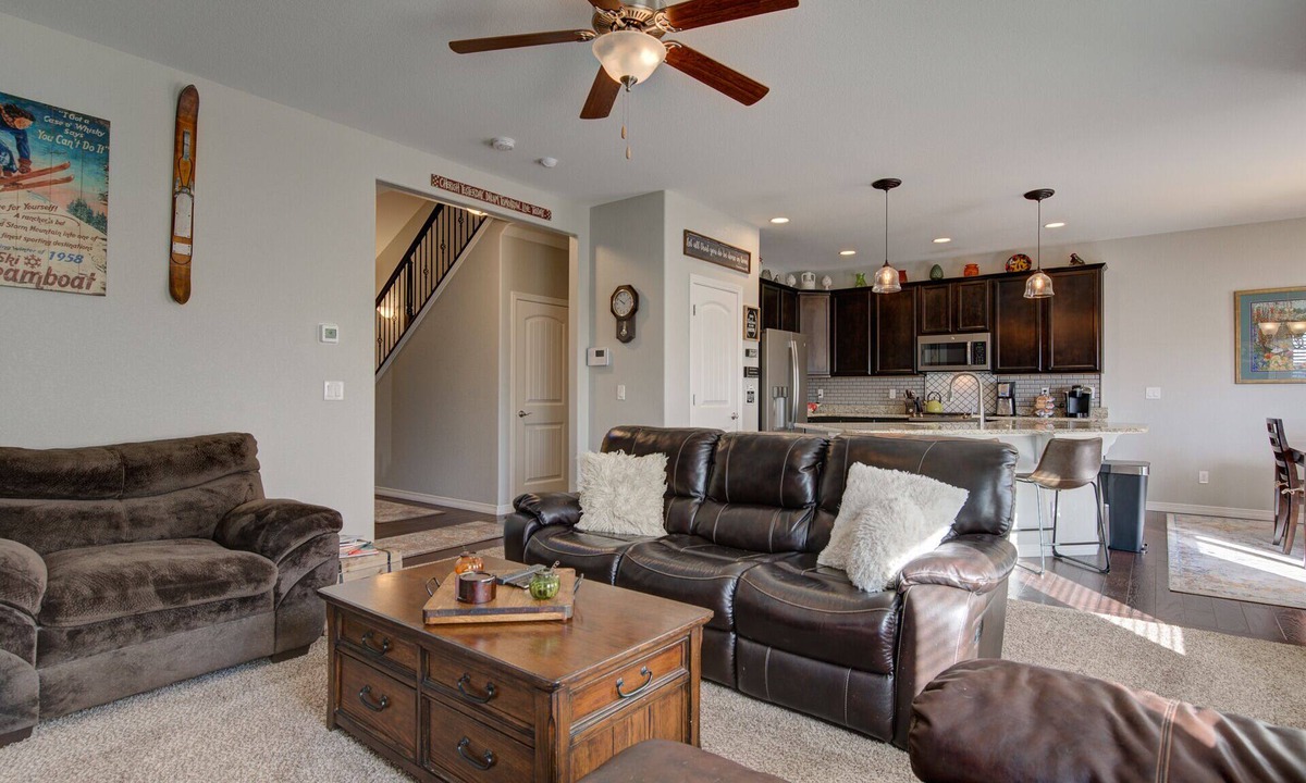 Elbert House | The Blue Room