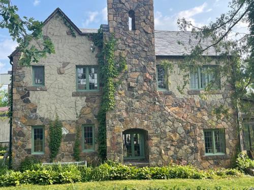 St. Cloud Bed & Breakfast | The Brower House on The Mississippi River