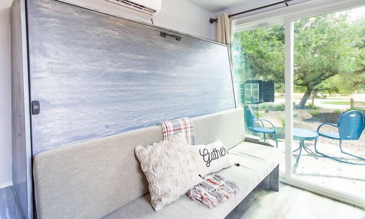 Johnson City House | The Container Retreat @ 290 Wine Trail #3