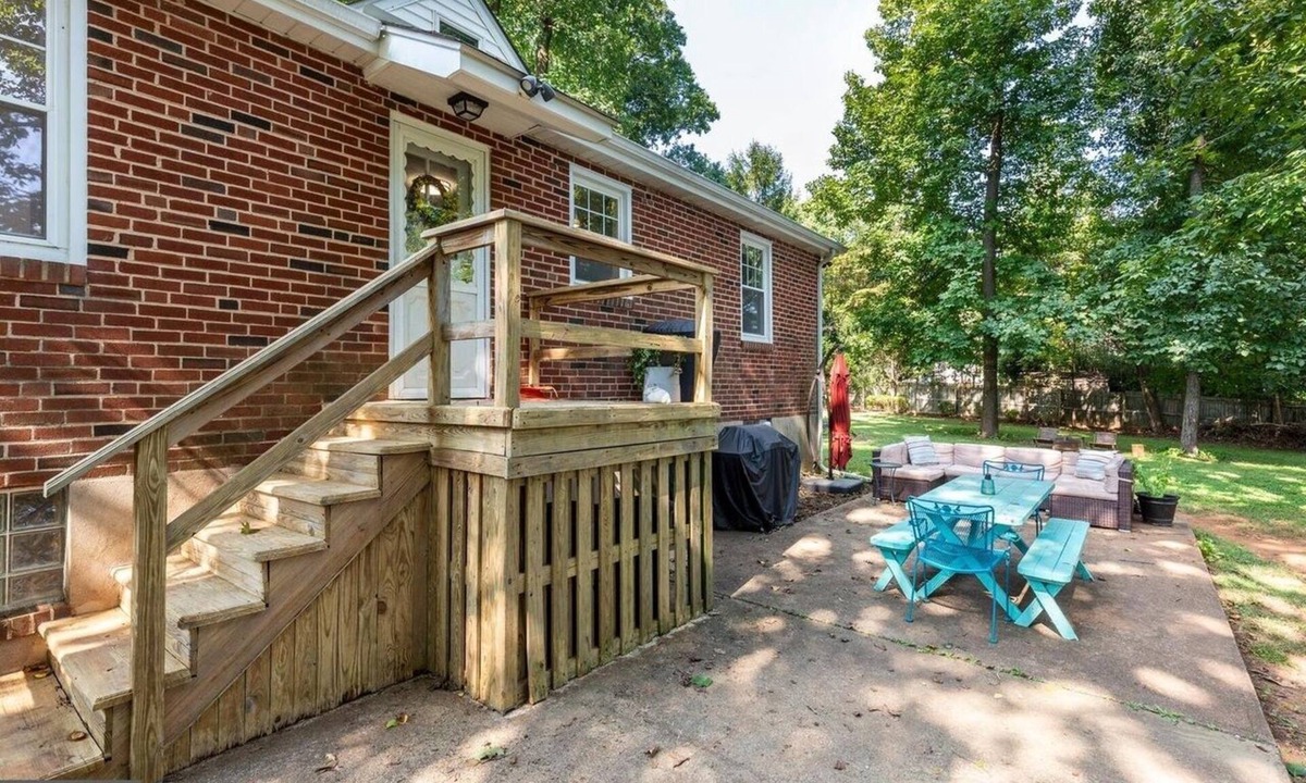 Milford Mill House | The Cozy Charm City Retreat