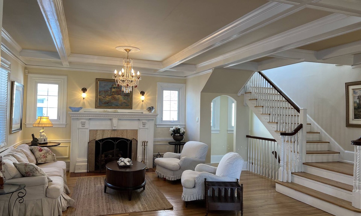 Ventnor City House | The Cunard Estate: Historic Beach Block Mansion with Ocean Views