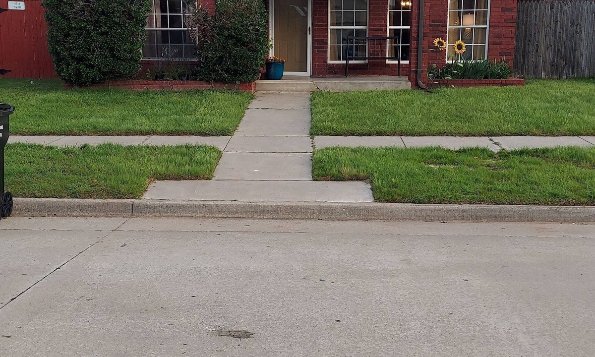Moore House | The "Delightful Gathering" 3 King beds, kids room, 3 bathrooms, spacious!