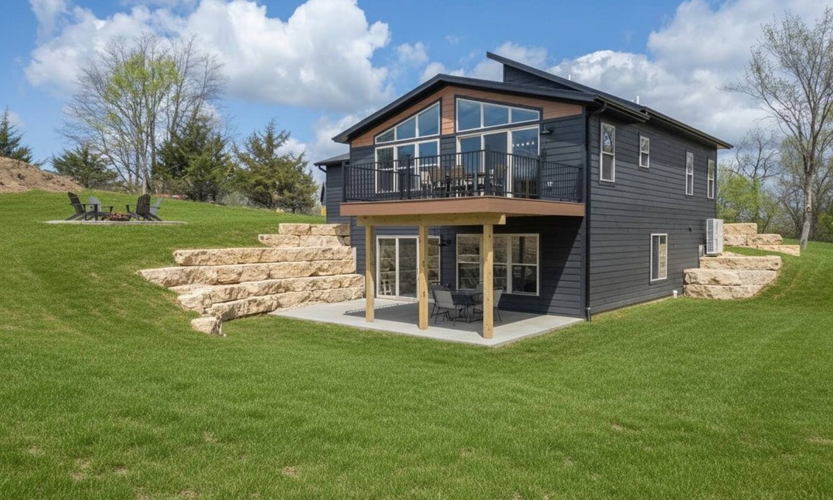 The Galena Territory Villa | The Eagle's Green on 17: BRAND NEW construction!
