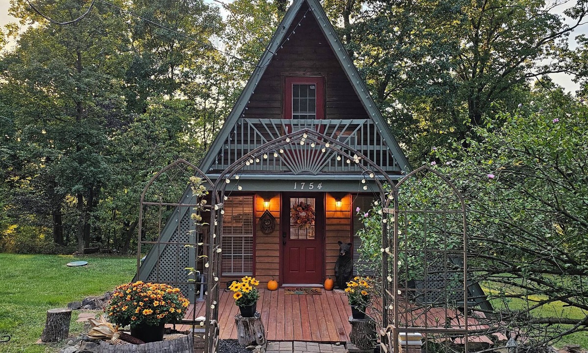 Linden Cabin | The Grape Escape - A-Frame Cabin