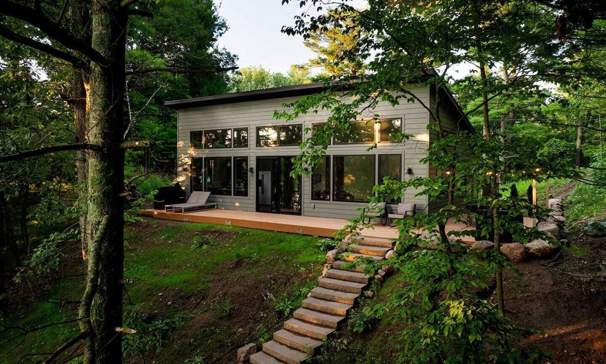 Star Prairie Cabin | The Greenhouse. Lakefront cabin