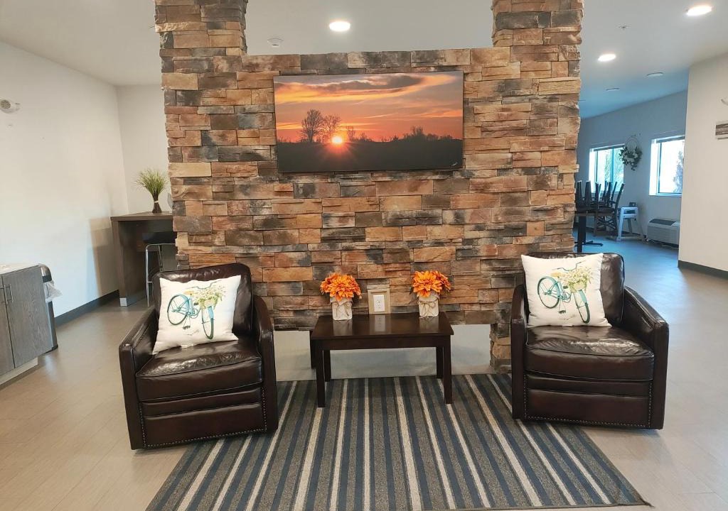 Eagle Grove Hotel | The Grove Inn and Suites