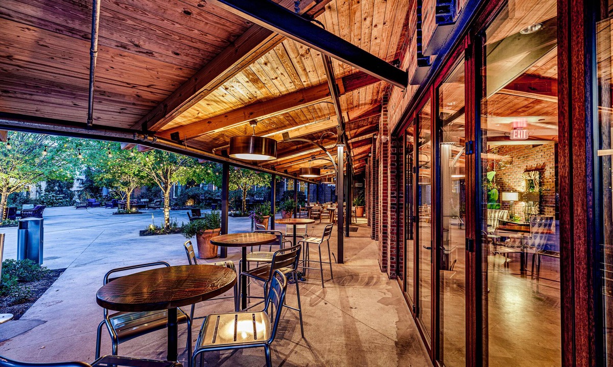 Lake City Hotel | The Inn at the Crossroads