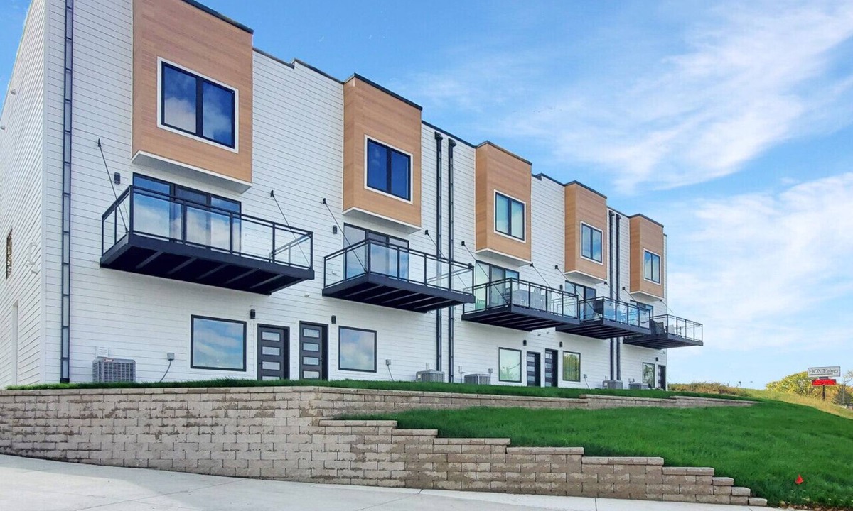 Arnolds Park Villa | The Legend Lookout at the Lakes in the hottest new development CentralPark