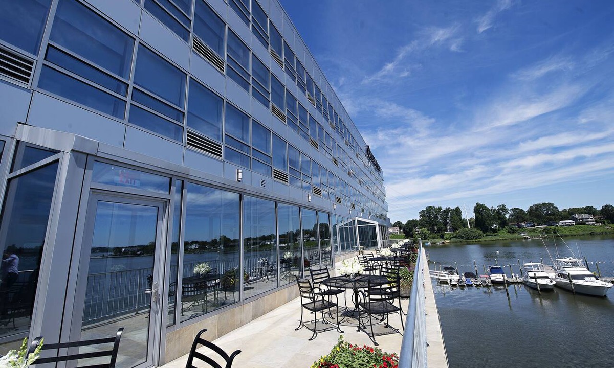 Red Bank Hotel | The Oyster Point Hotel