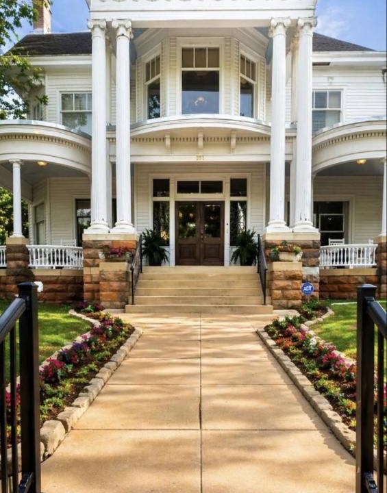 Guthrie Bed & Breakfast | The Redbud Room at The Judges Chambers