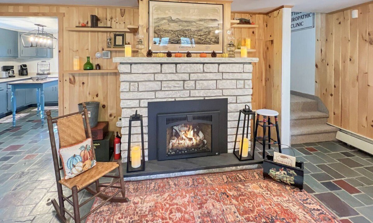 Crystal Beach House | The Rosewood – Vermont Lake Cottage Near Crystal Beach & Killington Skiing
