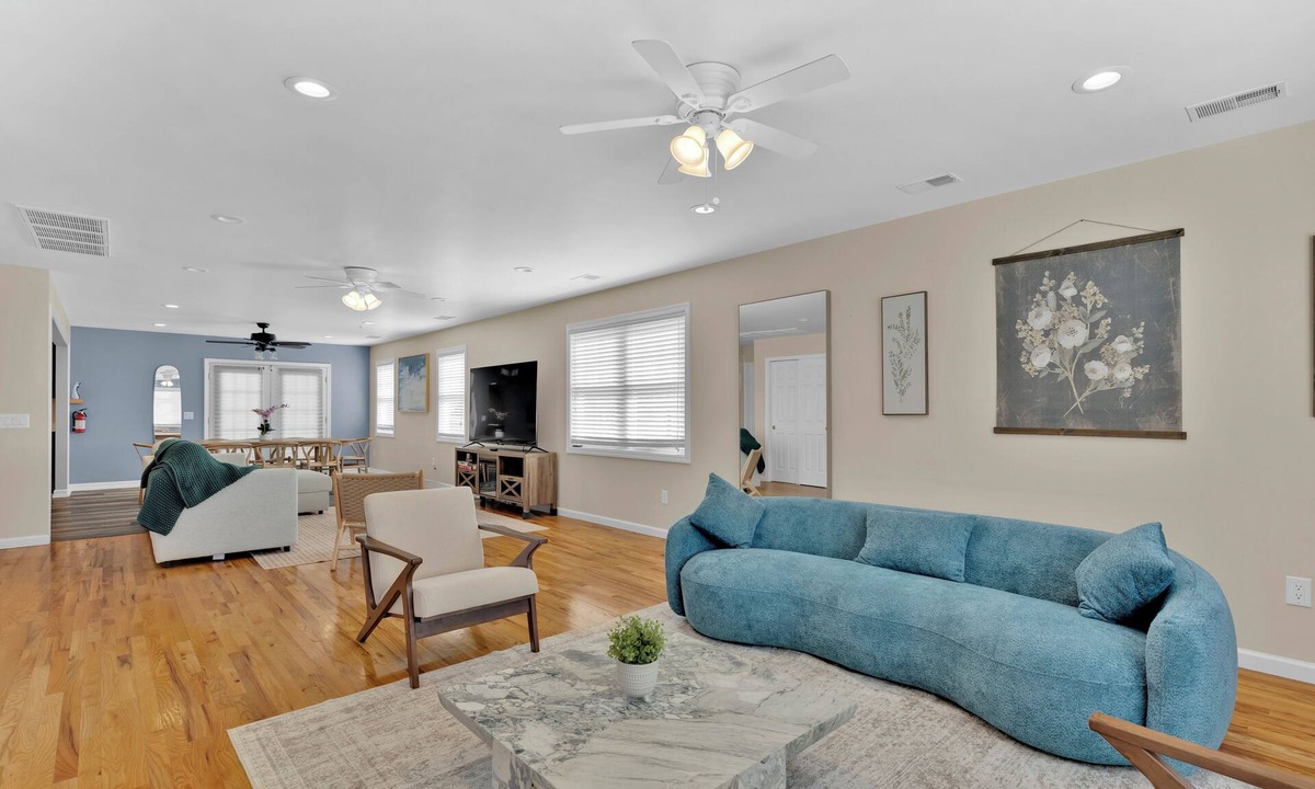 Keansburg House | The Seabreeze Haven - Luxury 3BR Coastal Retreat Near Beach+Free Parking