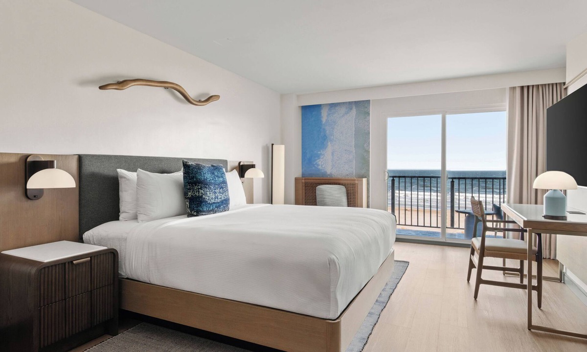 Atlantic City Hotel | The Seahaus Hotel, Atlantic City Boardwalk, a Tribute Portfolio Hotel