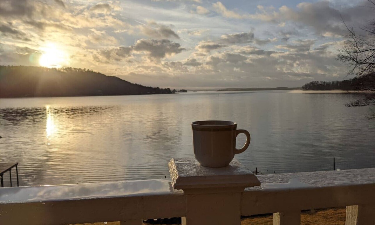 Cedar Bluff House | The View on Weiss Lake