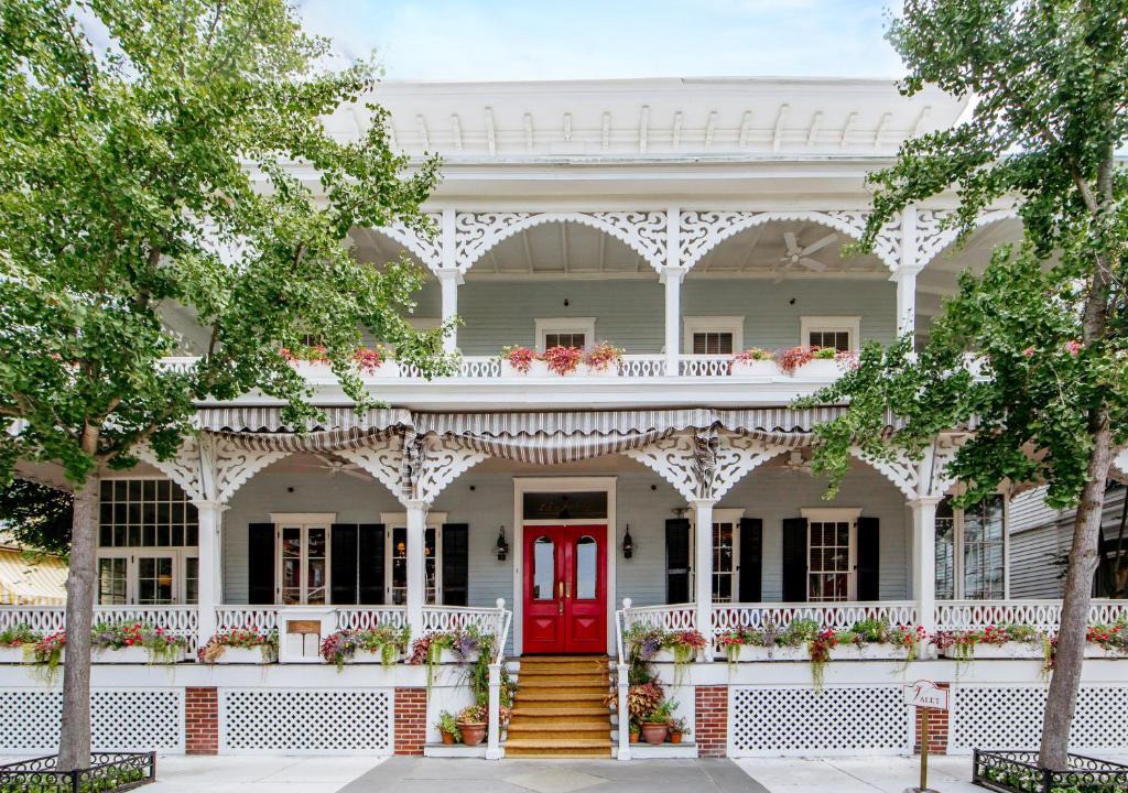 Cape May Hotel | The Virginia and Cottages