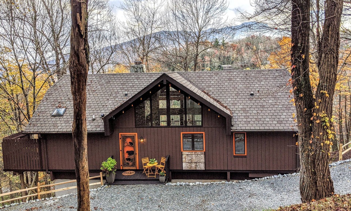 Seven Devils Cabin | THE WEEKENDER: A Boutique Mountain Retreat