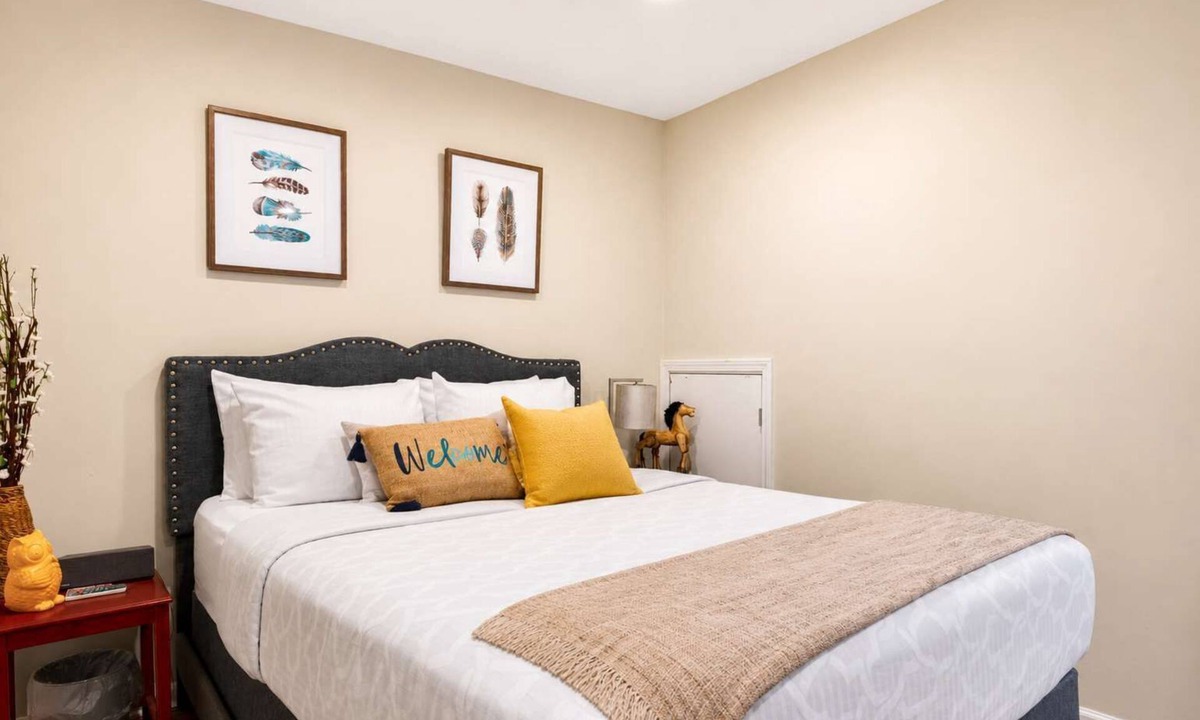 Germantown House | The Whiskey Stop! A Spacious Highlands Retreat