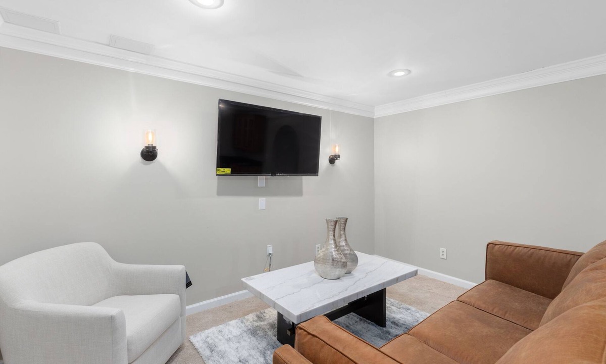 Roswell House | This unit is unavailable -New and Stylish Large Modern Luxury Terrace in Roswell