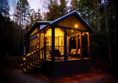 Mentone House | Tikabee Timbers - Minutes to Mentone & Desoto Falls