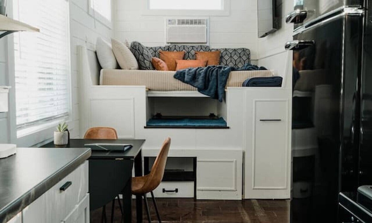 North Spearfish House | Tiny House Creekside · Peaceful Tiny House with great views and wildlife!