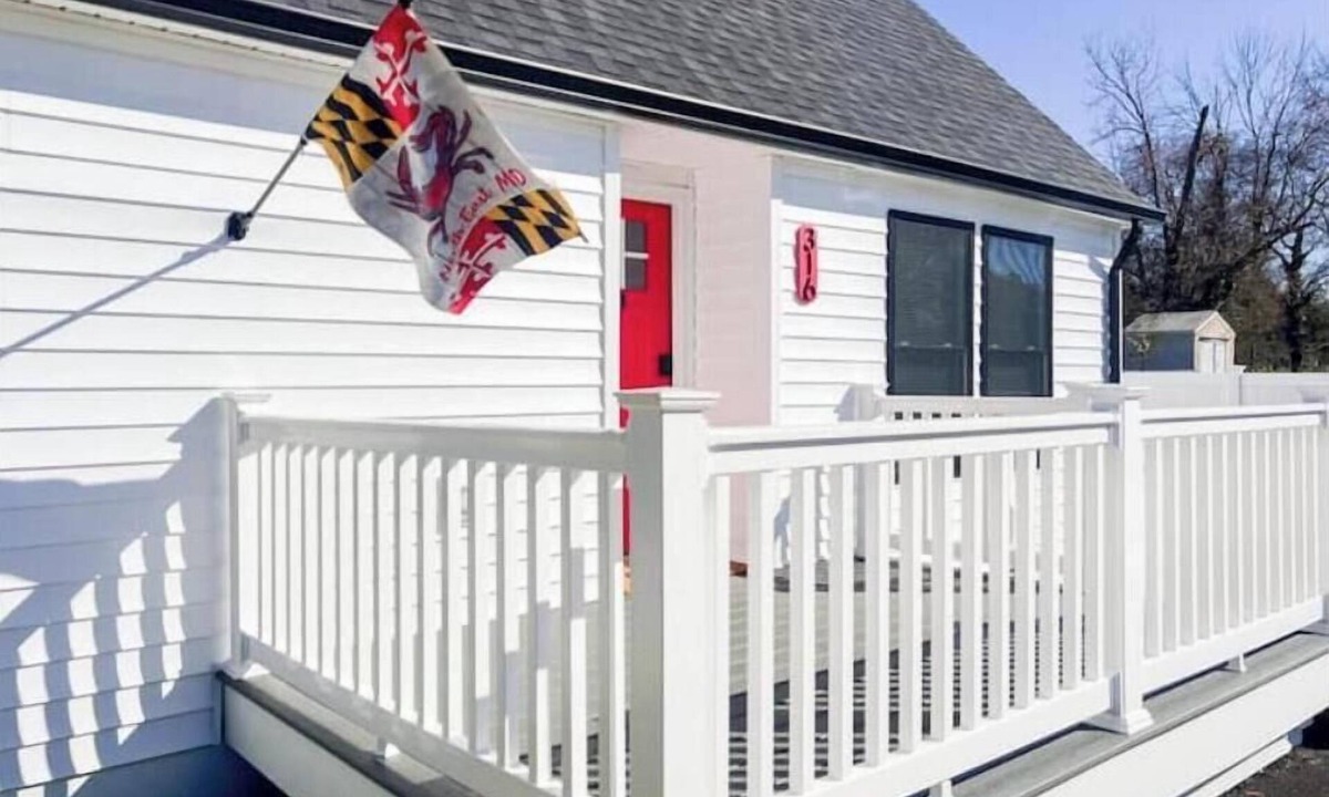 North East House | Tip Of The Town Fresh and New 3 Bedroom Nest