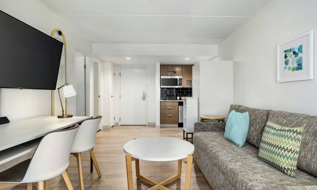 Charlotte Hotel | TownePlace Suites by Marriott Charlotte LoSo Airport