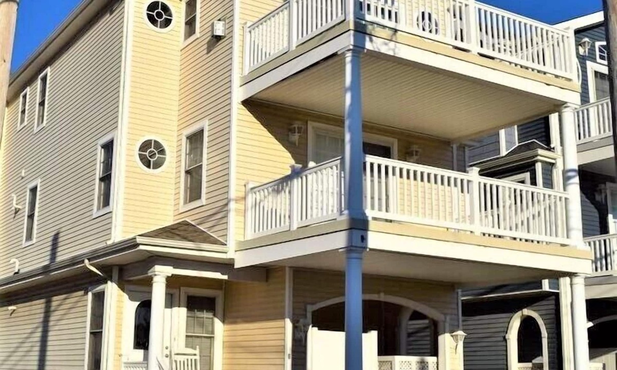 Townsend's Inlet House | Townsends Inlet Beachblock - 9 unit private community with a shared POOL!