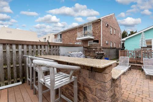 Margate City House | Two Cottages with Patios - Close to Beach