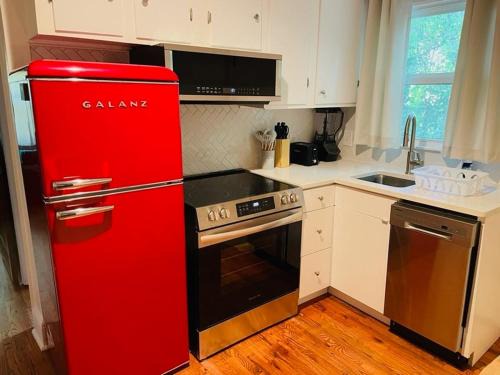 Enderly Park Apartment | Two Side-by-Side 1-bedroom Duplex Units