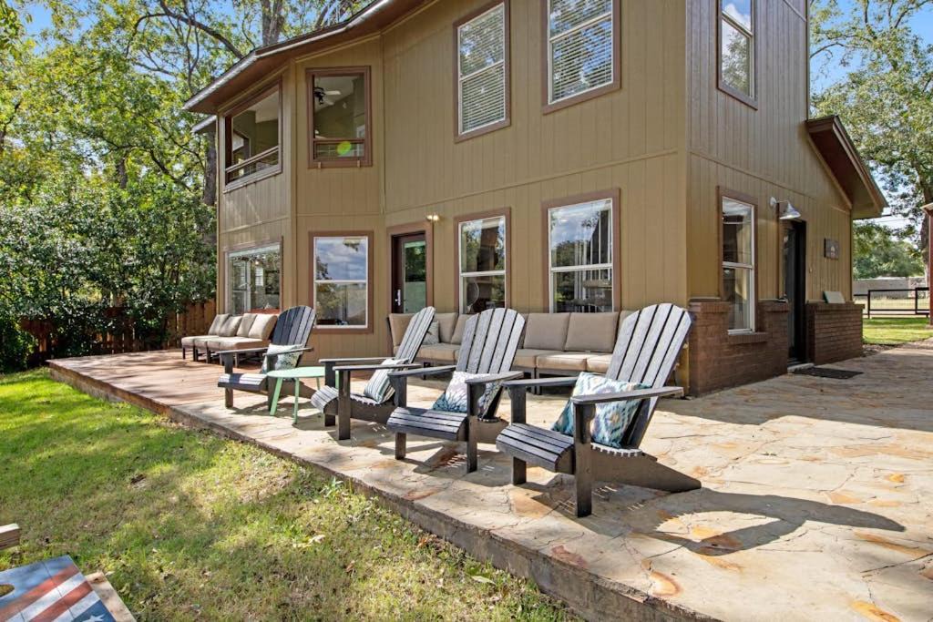 Buchanan Dam House | Two-Story Waterfront Retreat with Boat Dock, Two Firepits & Two Kayaks